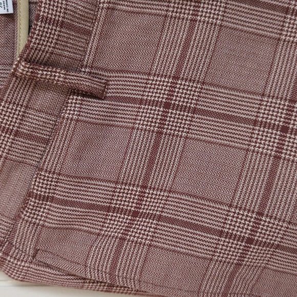 Banks pattern pants lightweight red/white men/28.  Casual fit. - Picture 2 of 4